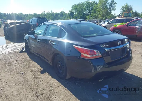 2015 Nissan Altima 2.5/2.5 S/2.5 Sl/2.5 Sv из США, поврежденный, VIN 1N4AL3APXFN887231